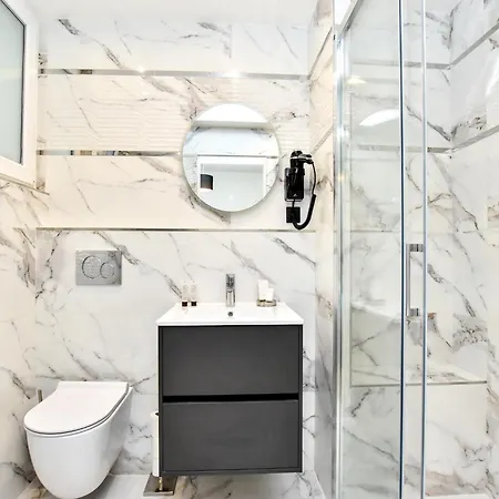 شقة Authentic - 2br 6p - Near Opera Garnier باريس